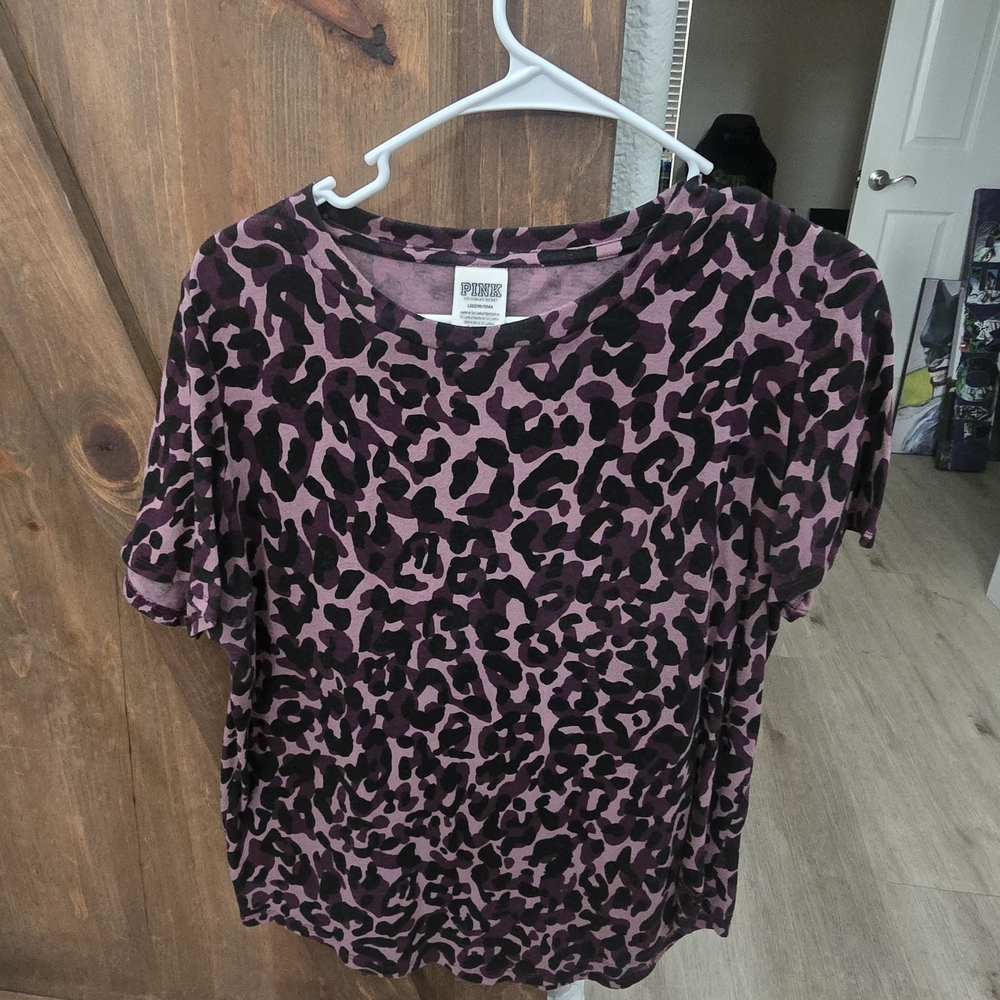 PINK Victoria's Secret Pink and Black Leopard Short Sleeve Tee